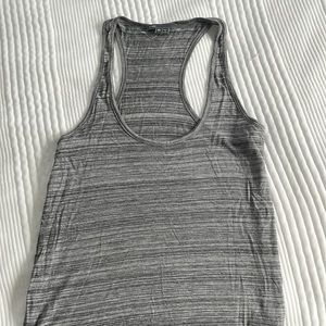 Vince tank, like new condition